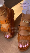 Load image into Gallery viewer, Women’s Velcro Studded Open Toe Sandals
