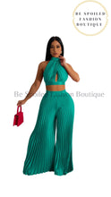 Load image into Gallery viewer, Two-Piece Crop Top Backless Wide Pants Show Stopper Set
