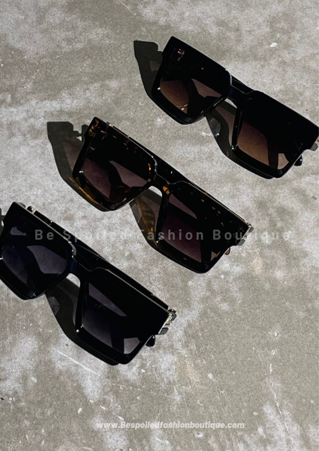 Unisex Bold Square Shape Sunglasses
