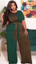 Load image into Gallery viewer, Plus Size Women 2 Color Tone Two-Piece Pants Set
