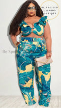 Load image into Gallery viewer, Plus Size Two-Piece Hawaii Style Crop Top Set
